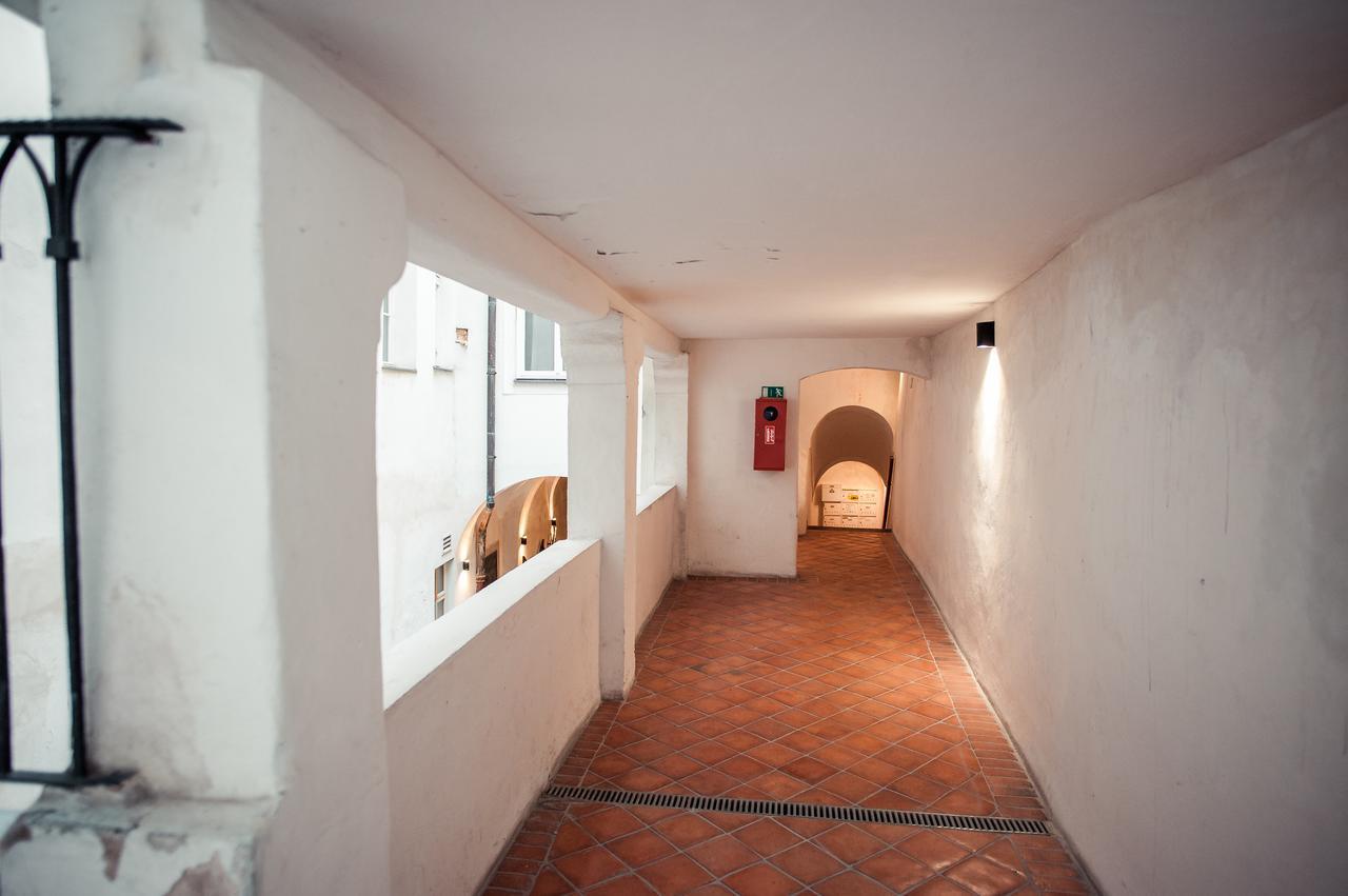 Apartment Astronomical Clock Praga Esterno foto